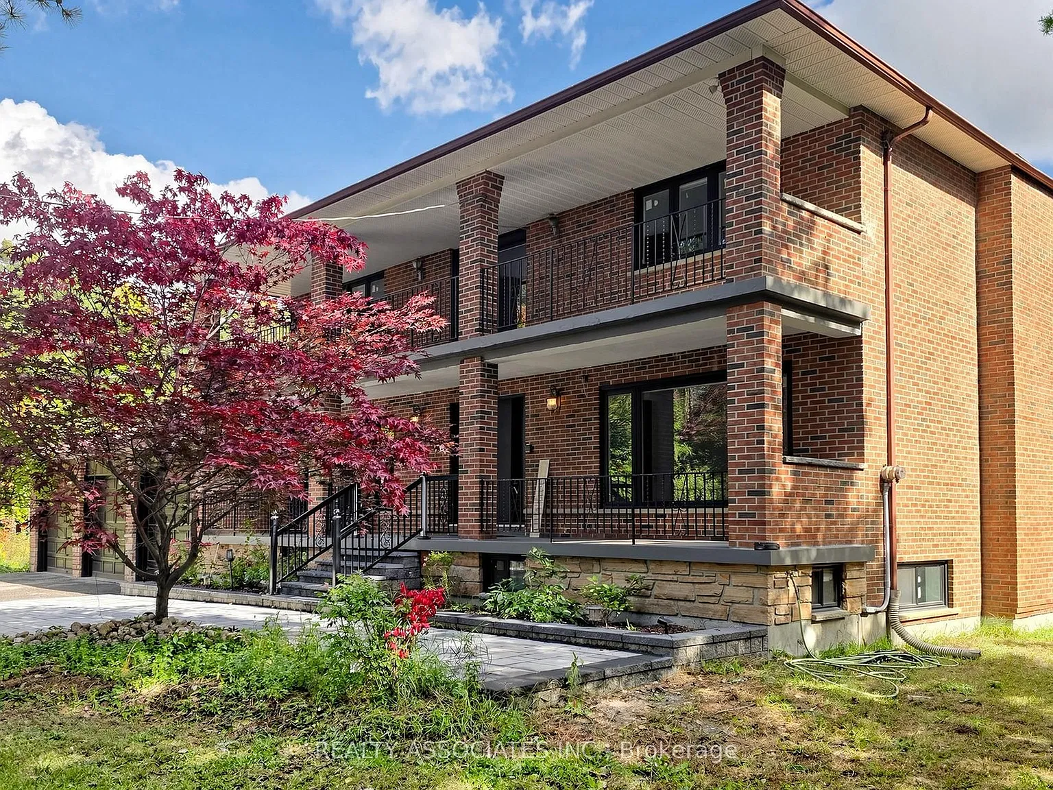 6 bed, $6,900 — Photo 2