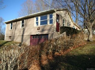 34 Fulton Dr, New Fairfield, CT 06812