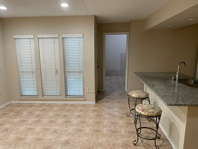 9611 Walnut St #1102 — Photo 3