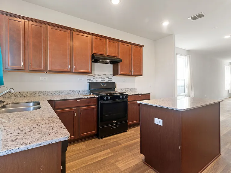 7340 Harvest Bay — Photo 6