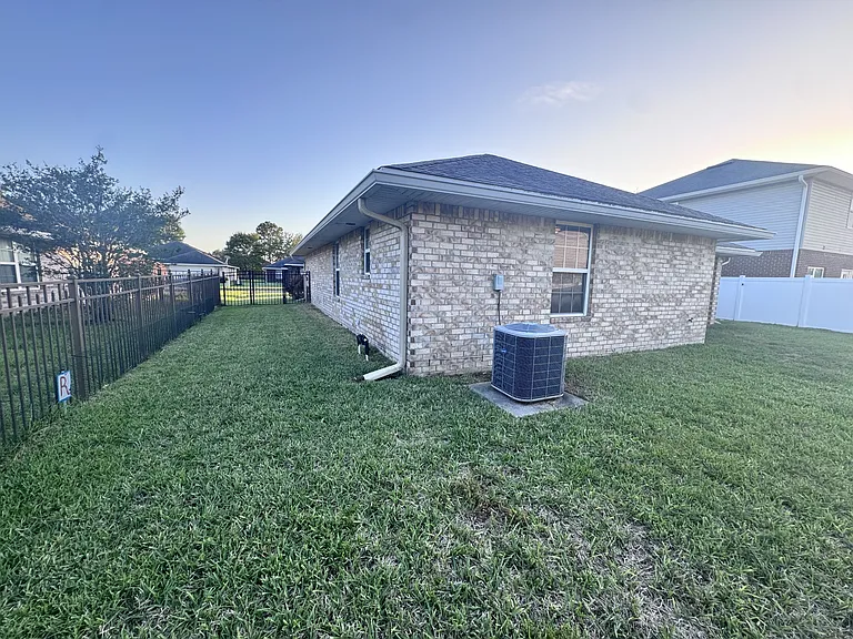 7565 Westland Oaks Dr — Photo 20