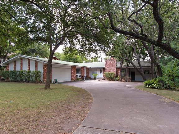 2nd image of 2305 Wilke Dr #A