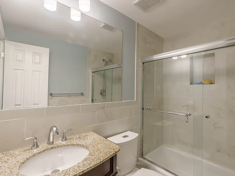 5776 Yellowrose Ct — Photo 28