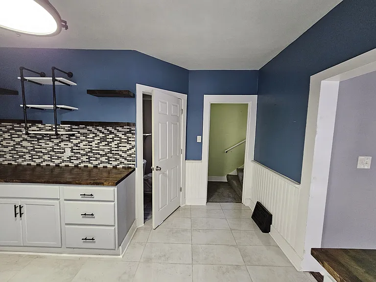 2227 W Cherry St — Photo 5