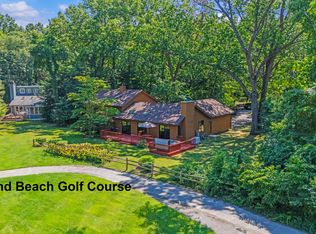 48307 Rohde Ct, New Buffalo, MI 49117