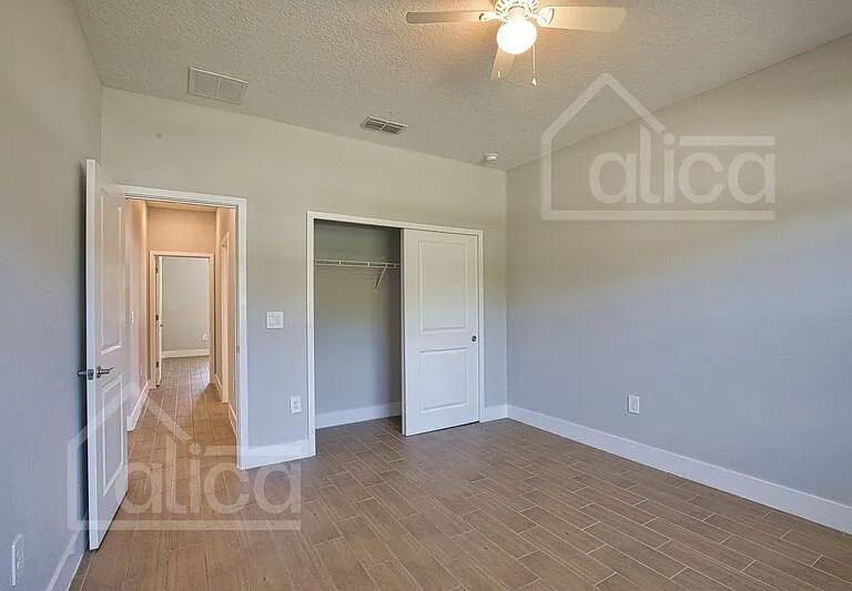 1610 Rada Ln — Photo 30