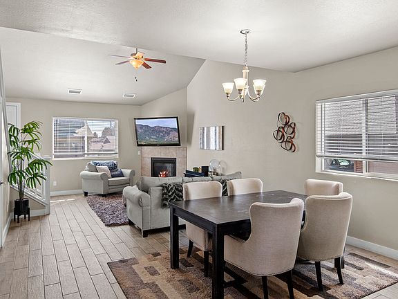 2nd image of 2930 S Pardo Calle