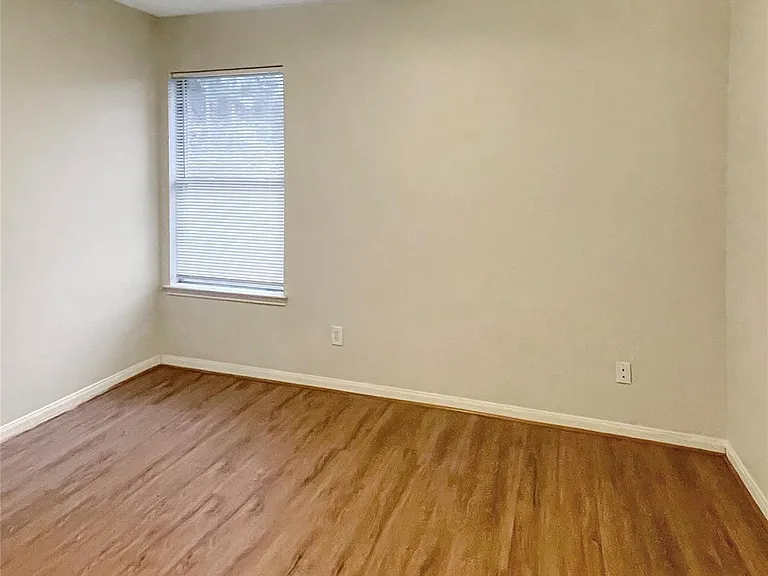 27202 Decker Prairie Rosehill Rd — Photo 21