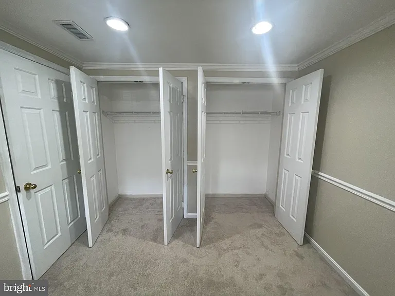 8845 Eagle Rock Ln — Photo 35