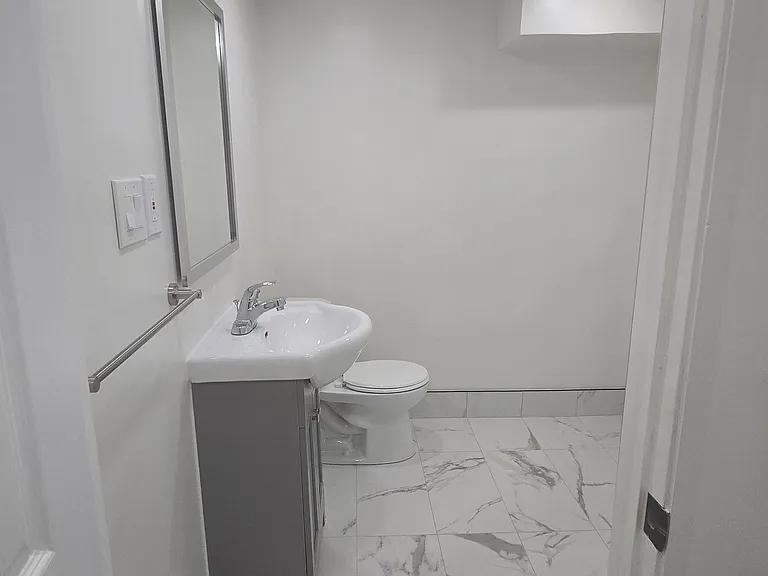 1195 Augusta Ct — Photo 6