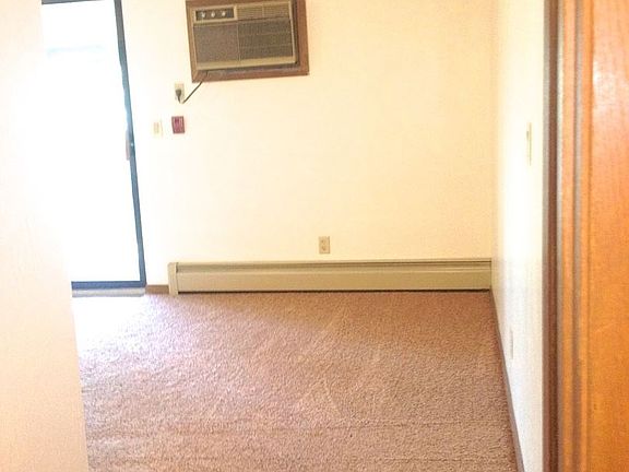 5th image of 564 N Danz Ave APT 8