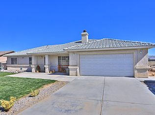 10751 Cypress Ave, Hesperia, CA 92345