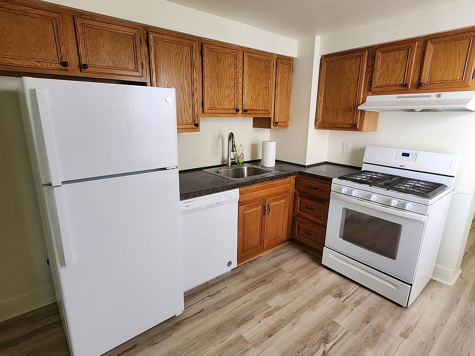 1st image of 820 Coates St