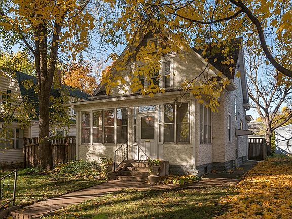 4th image of 3026 41st Ave S