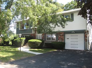 25 Boylston St, Randolph, MA 02368