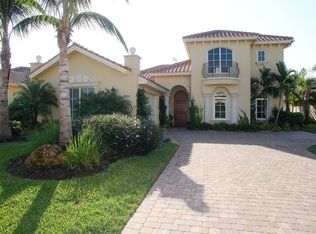 3064 Terramar Dr, Naples, FL 34119