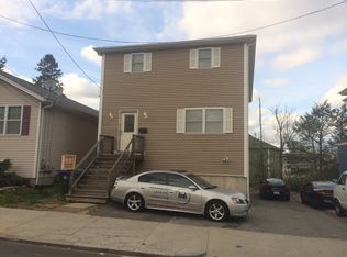 417 Admiral St, Providence, RI 02908
