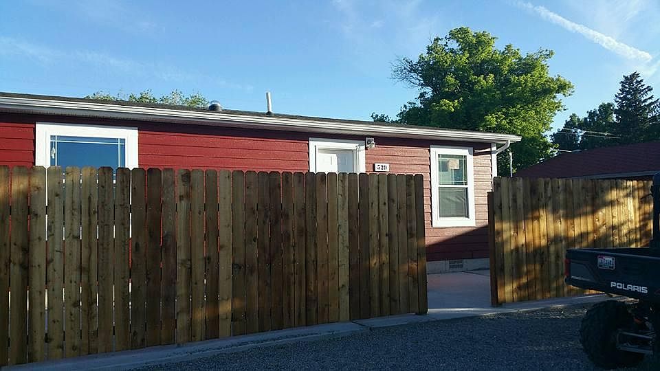 1st image of 529 W Jackson Ave