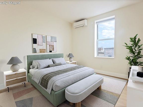 3rd image of 576 Woodward Ave APT 2