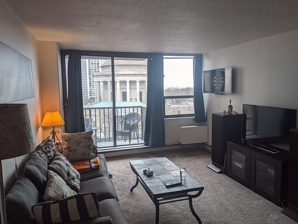 1st image of 2740 N Pine Grove Ave APT 7G