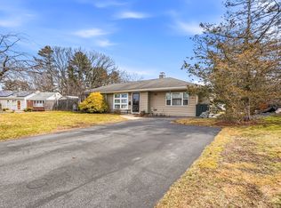46 Brookfield Cir, Framingham, MA 01701