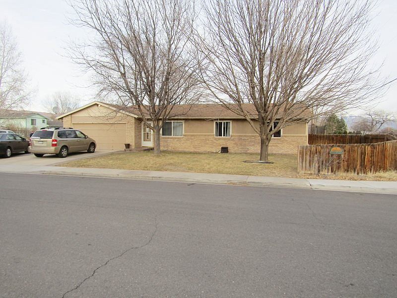 2nd image of 676 1/2 W Moorland Cir