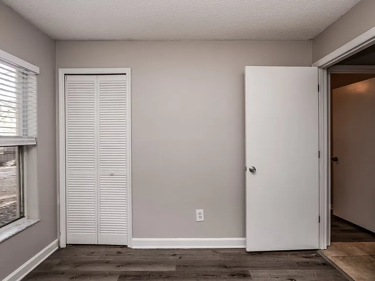 433 Valley Edge Dr — Photo 12
