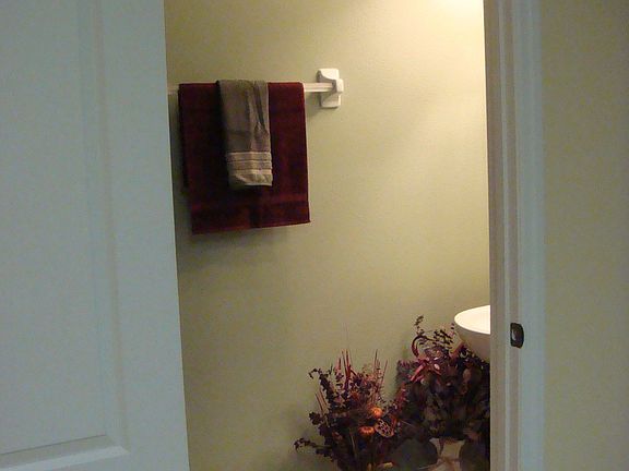 Half bath/Powder room