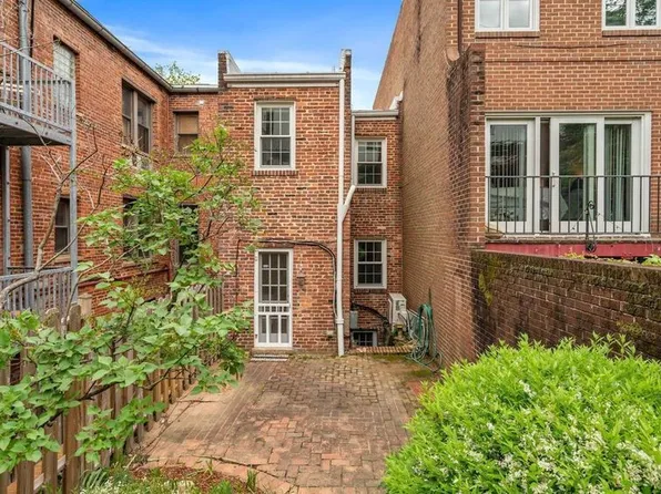 1316 35th St NW, Washington, DC 20007