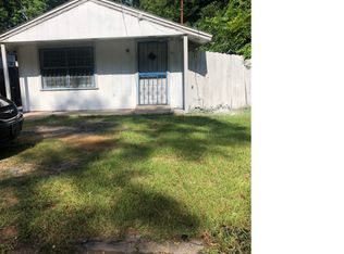 1605 N R St #B, Pensacola, FL 32505