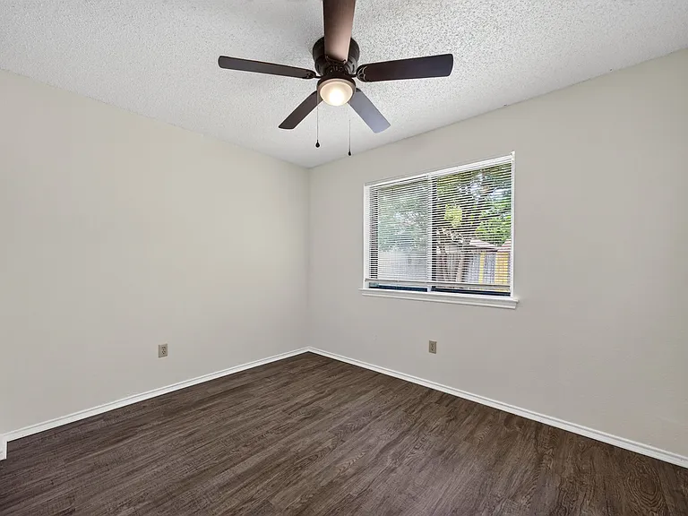 7223 Hardesty — Photo 20