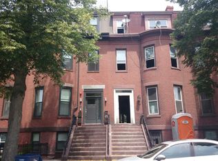 752 E 4th St, South Boston, MA 02127