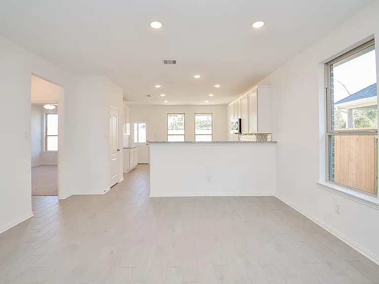 7919 Royal Palm Dr — Photo 7