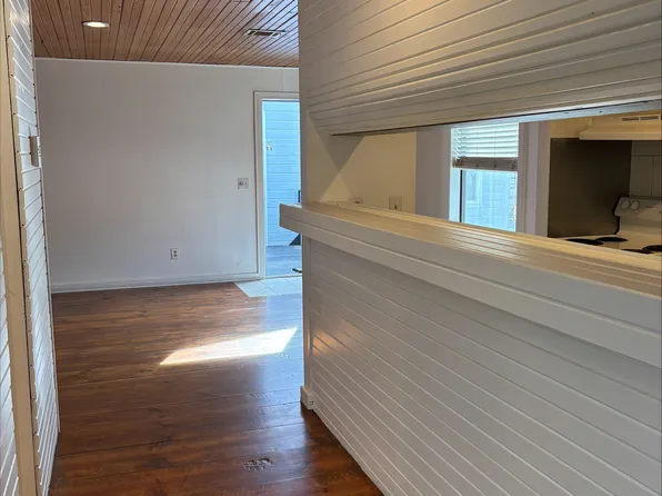 1519 Barkley St #911, Norman, OK 73071