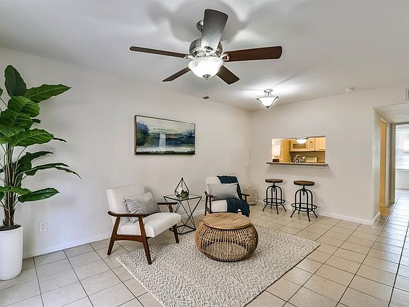 5th image of 215 Post Office St APT 805