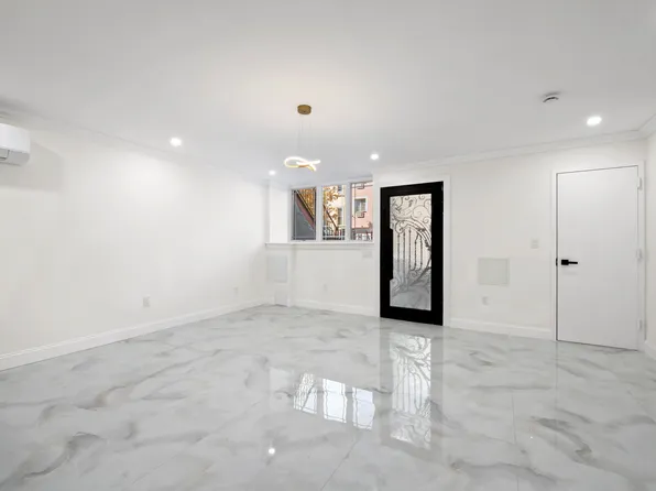 84 Himrod Street image 25 of 34