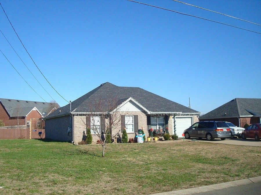 2nd image of 8012 Lomond Dr