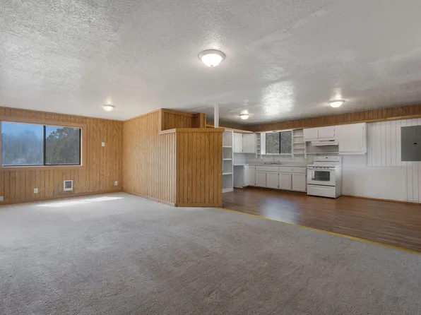 1036 Us Route 66, Tijeras, NM 87059