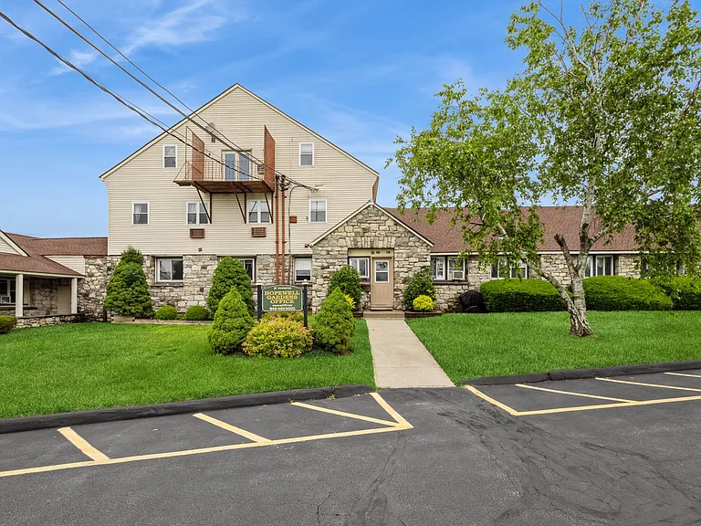 Hopewell Gardens Apartments — Photo 6