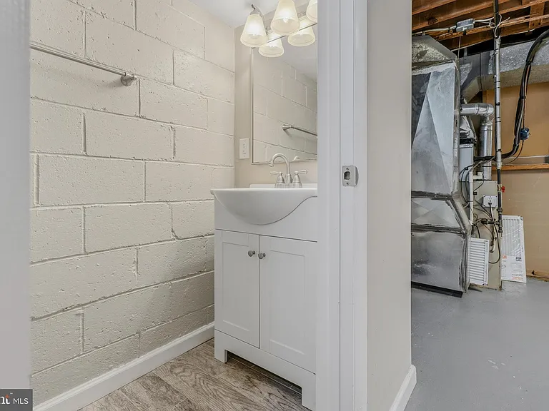 586 Lucia Ave — Photo 30