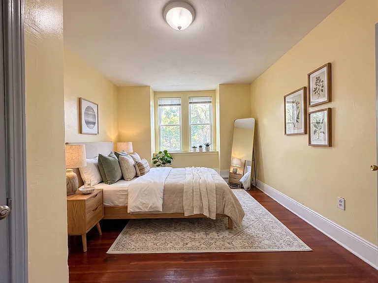 560 Broad St #2 — Photo 20