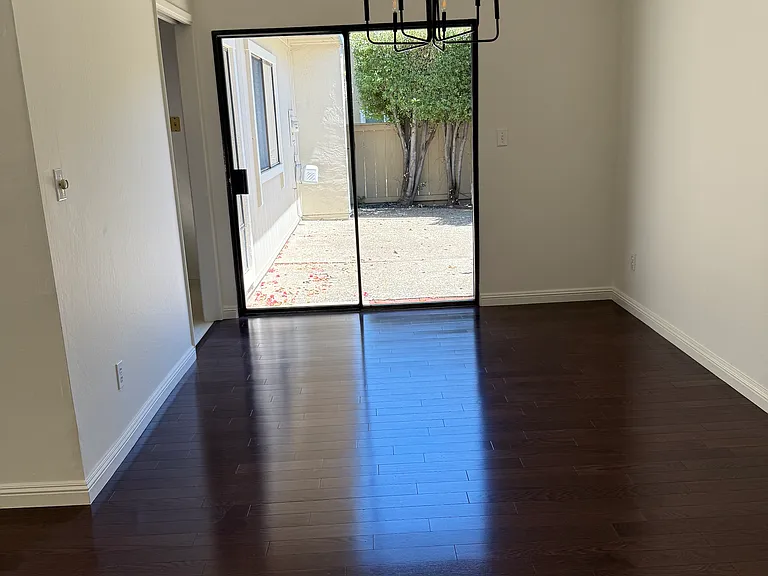 607 Aquarius Ln — Photo 14