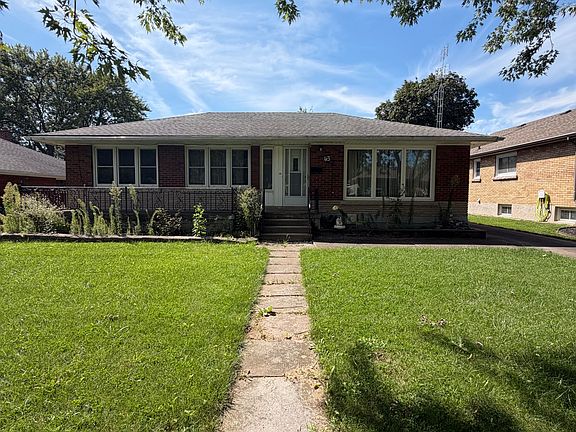 2nd image of 43 Barron St