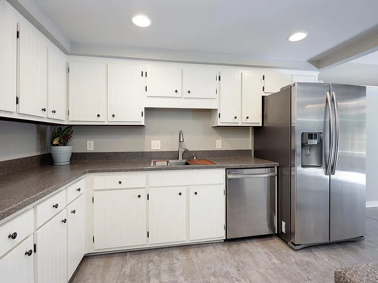 150 Spring Valley Rd #B — Photo 4