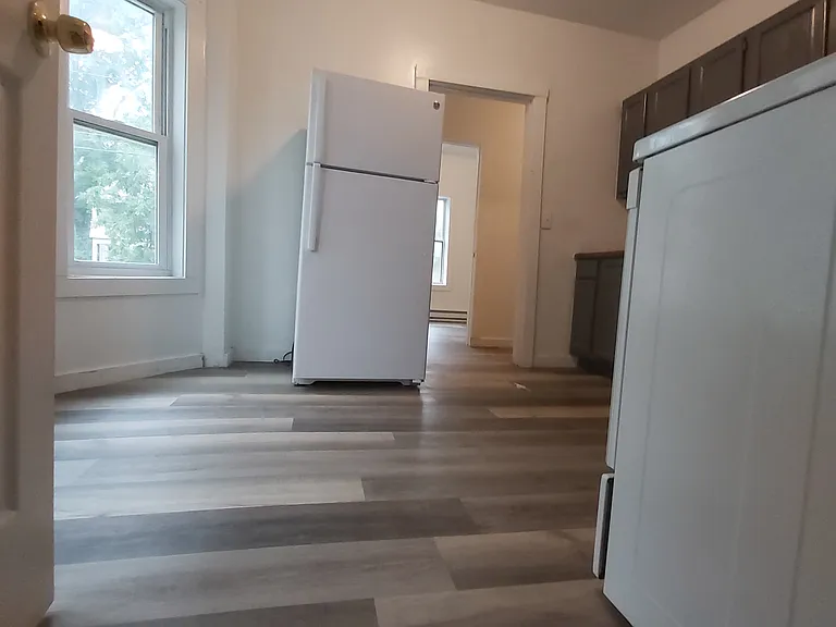 44 Cherry St — Photo 8