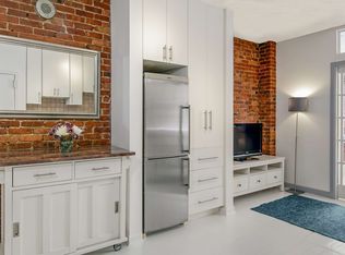 218 E 82nd St APT 2RE, New York, NY