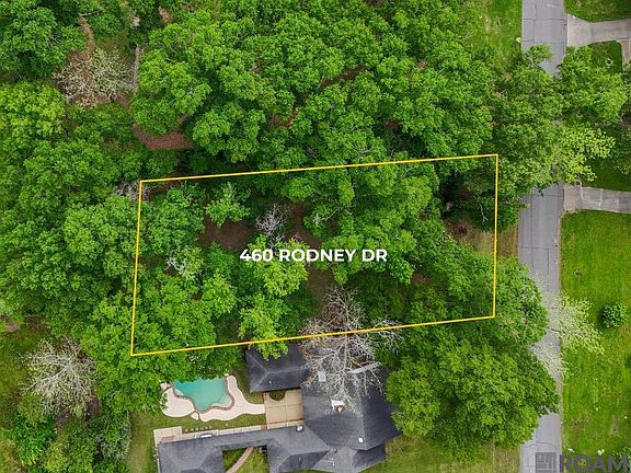 2nd image of 460 Rodney Dr