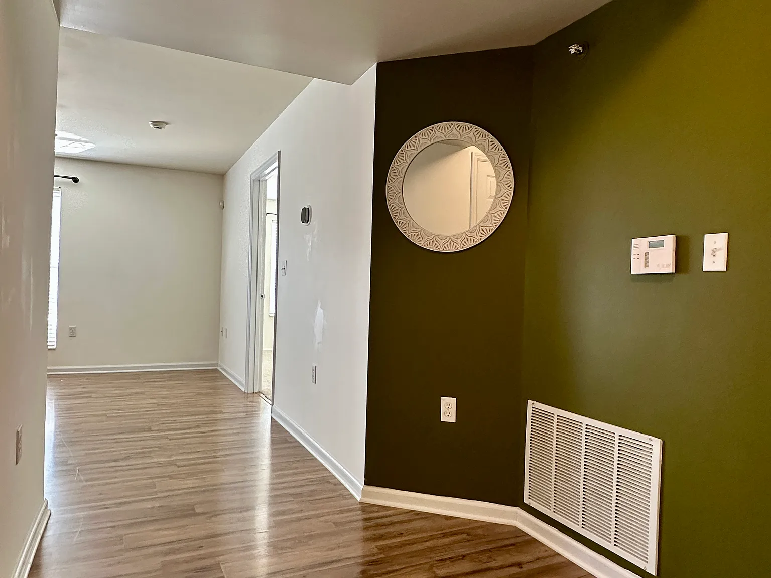 2 bed, 1130 sqft, $1,600 — Photo 4