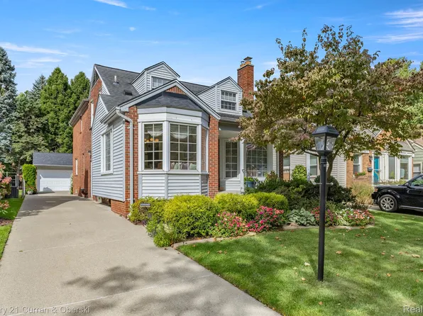 3046 Syracuse St, Dearborn, MI 48124