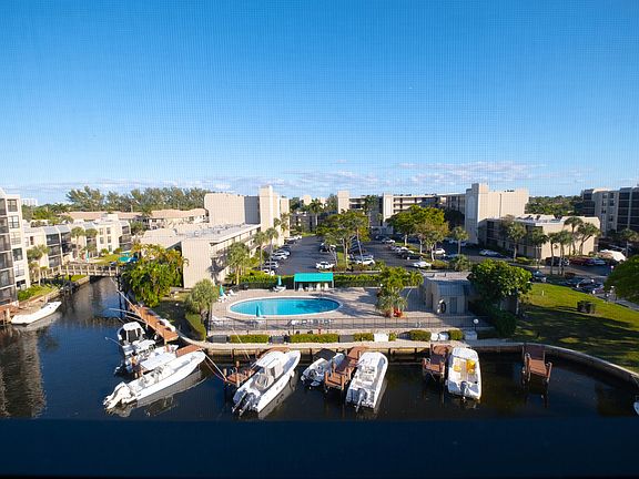 4th image of 4 ROYAL PALM Way #6050